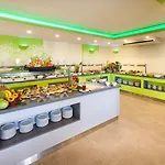 מלון Tropical Park קיאו סלבאחה