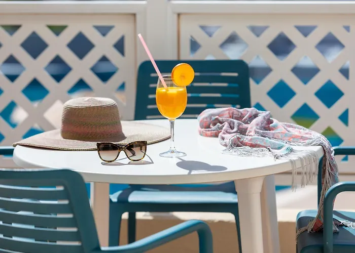 Tropical Park Hotel 4*