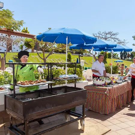 Tropical Park Hotel