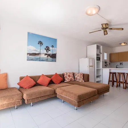 Tropical Park מלון קיאו סלבאחה