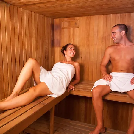 מלון Tropical Park קיאו סלבאחה