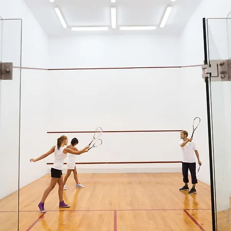 Ξενοδοχείο Tropical Park 4*