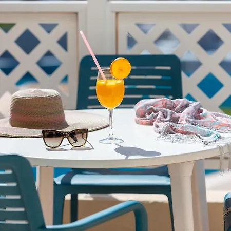 Tropical Park Ξενοδοχείο 4*