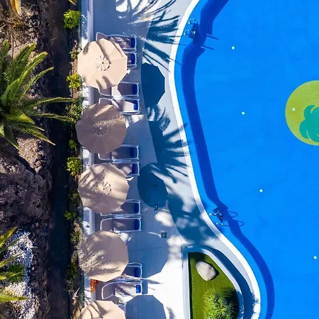 Tropical Park מלון 4*