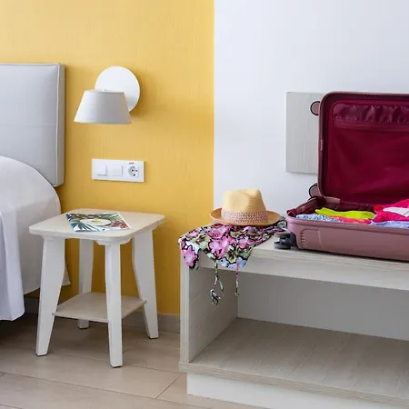 Tropical Park Ξενοδοχείο 4*