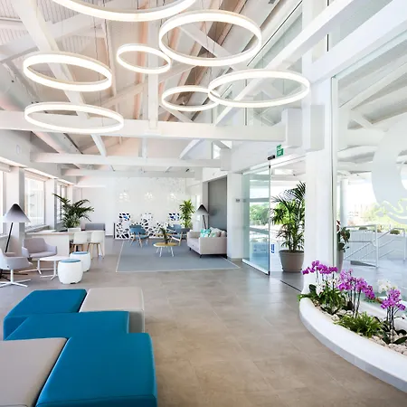 Tropical Park Callao Salvaje