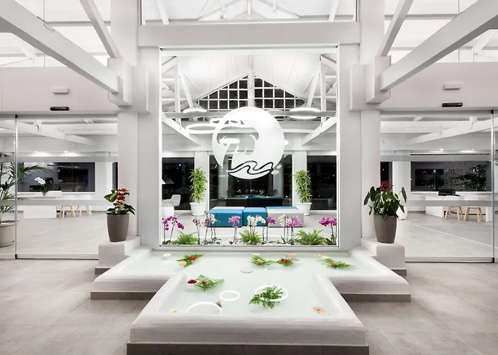 Tropical Park Hotel 4*