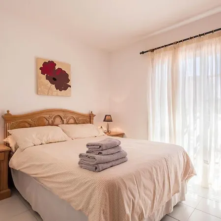 ホテル Tropical Park カジャオ・サルバヘ