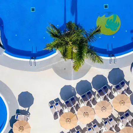 Tropical Park ホテル カジャオ・サルバヘ