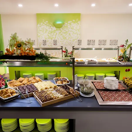 Tropical Park ホテル 4*